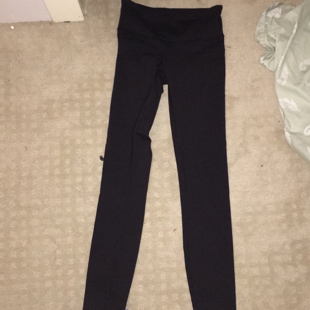 Lululemon black wunder under tight